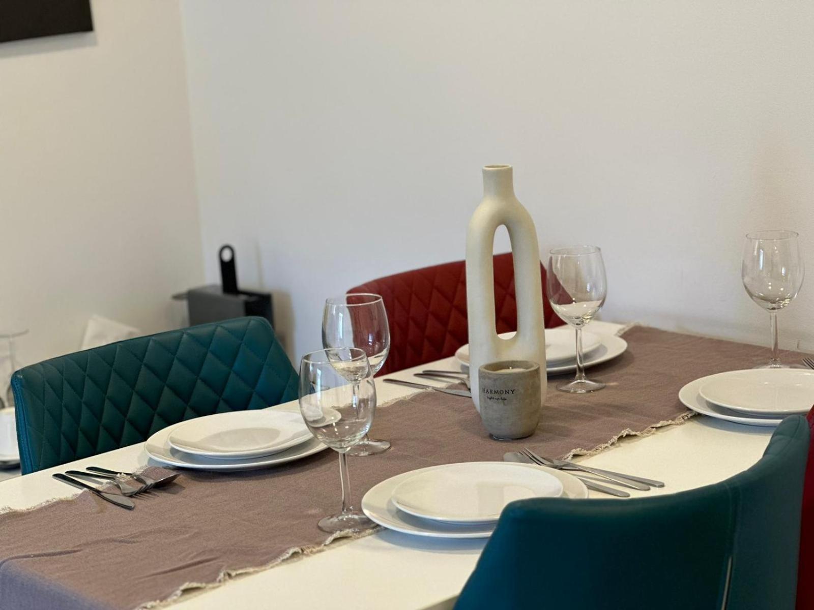 Luxury Glam Apartments & Studios Near Coresi Mall Брашов Экстерьер фото